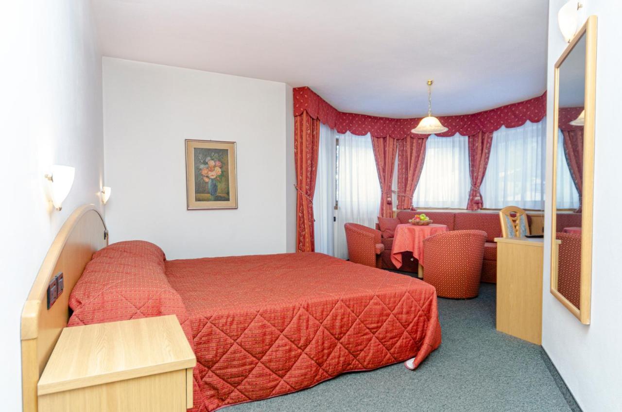 Flos Hotel Moena Kültér fotó